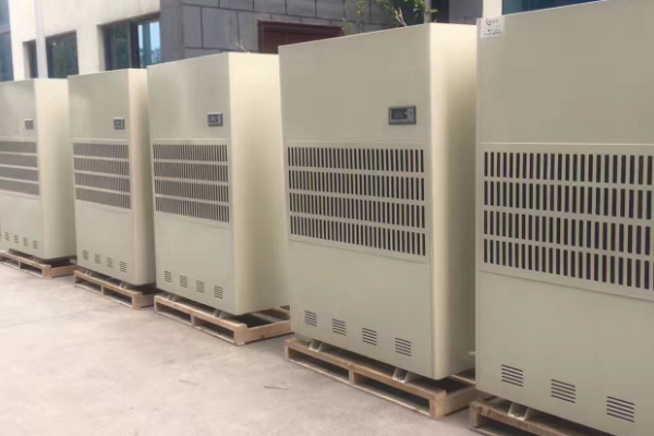 除濕機(jī)可以把一堆衣服儲干嗎？